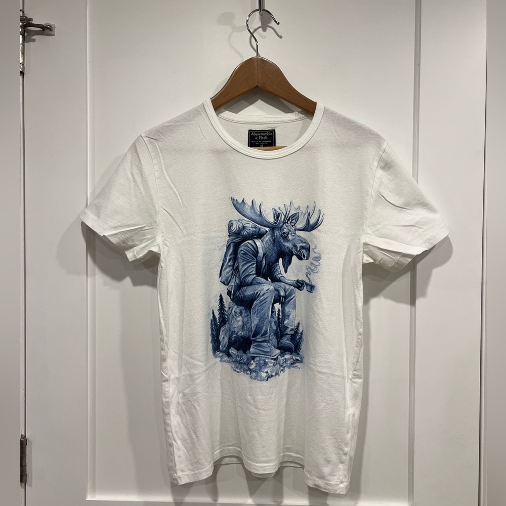 Abercrombie & Fitch White Tee with Moose Graphic - Picture 2 of 7